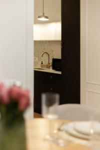 M&D Golden Lion, Residence Halytska 12