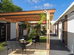 Jardines Inn
