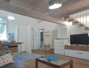 Etna Essence House