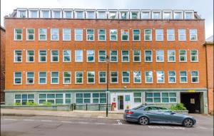 1 Bedroom Luxurious Apartment Town Centre