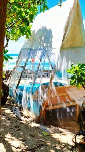 Happybeach Sea view Cabin restaurant & beach bar