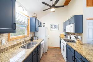 Walk to Beach Pool and Spa Rec Room June Weeks Open