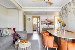 Beachfront Lake View Apartment