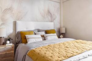 Beachfront Lake View Apartment