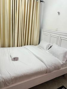 Havens studio apartment -Tsavo step up
