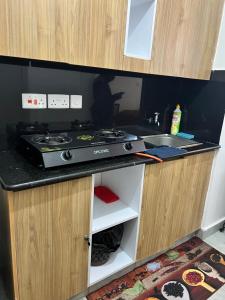 Havens studio apartment -Tsavo step up