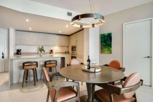 Luxe Stay at Hyde Resort -Oceanfront & Amenities
