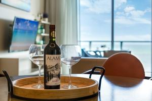 Luxe Stay at Hyde Resort -Oceanfront & Amenities