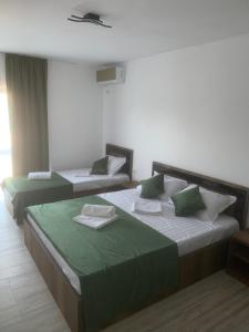 CasaBlanca &Alberto Guest House Costinesti