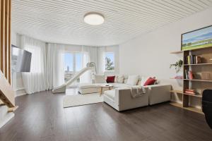 Castle View Rooftop Terrace Penthouse 5BR Old Town