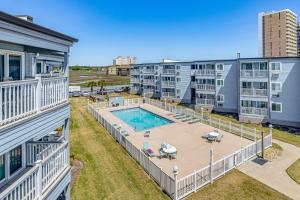 about 9 Mi to Boardwalk Oceanfront Myrtle Beach Condo