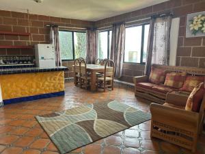 Las Margaritas Colonial 3 bedrooms