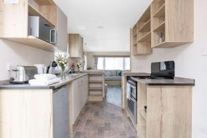 Stylish Caravan Haven Seton Sands only 25min to Edinburgh