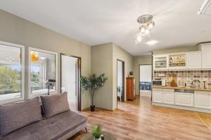Spacious Bohemian City Apartment Near Castle Schönbrunn