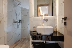 Noka Luxury Seaview Villa