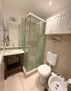 Playa grande departamento a una cuadra del mar