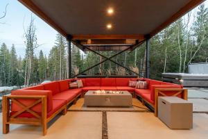 Riverbend Chalet