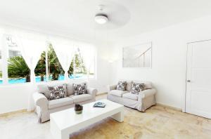 Apartment located on the beach