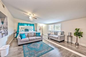 Lovely home -4 miles from the strip