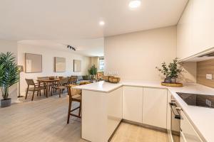 Vanian Gardens - 3BR with garden