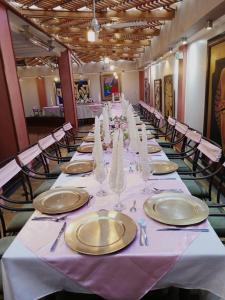 Hotel Raices