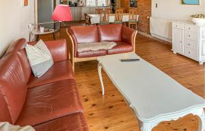 Lovely Home In Bøvlingbjerg With Wifi
