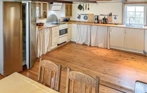 Lovely Home In Bøvlingbjerg With Wifi