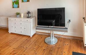 Lovely Home In Bøvlingbjerg With Wifi