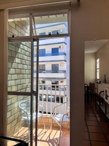 Apartamento próximo à praia do Forte e feirinha