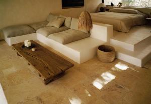 Casa Suna Panglao with Starlink and solar