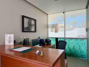 Kubo Hotel & Business Center