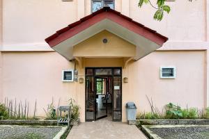 RedDoorz Casa Delray Syariah at Pantai Pelabuhan Ratu