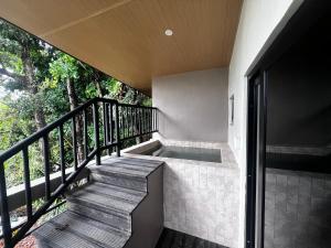 Bugana Beach and Dive Resort