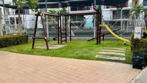 Hermoso apartasol en santafe de antioquia con aire acondicionado, a 3 cuadras del parque principal