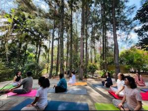 Vườn Thượng Uyển - Xuân Sơn