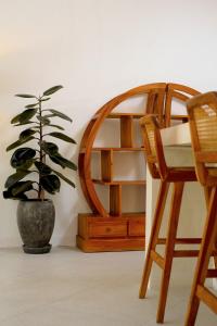 Amor1 Rare 3BR Sanctuary Steps from echo beach