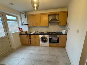 Central London 1 Bed House Free Parking inc