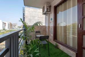 1BHK With Balcony Luxury Serviced Apartments Sector 42 Gurgaon