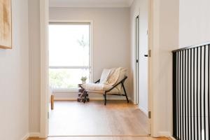Stylish Nerang Retreat 5BR Family Friendly Home