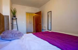 2BR Apartment Bury Centre Parking Walk Everywhere