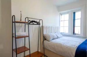 2BR Apartment Bury Centre Parking Walk Everywhere