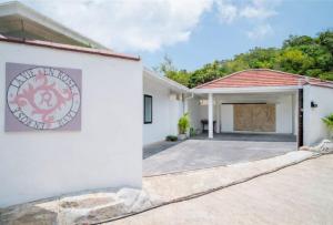 Tropical Sea View 2Br Private Pool Villa