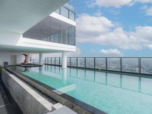 6 stars Panoramic Bright Designer 2bd Apt Skyline