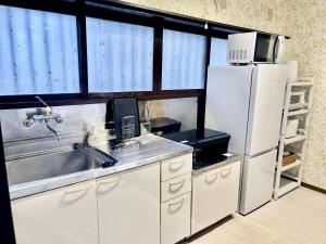 Sunshine House Urayasu , Private Entire House , 15 mins to Disney by Car ! 5 Beds , Max 6