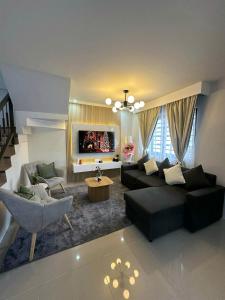 Gan Residence - Near Clark Airport - Karaoke, Coffee & Cocktails