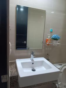 2 Bedroom Condotel at Newport City, Beside NAIA T3