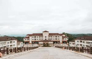 2Bedroom Suite Merlot Near Twinlakes Tagaytay