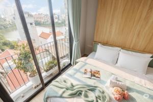 Urban Nomad Living 1BR City Apartment