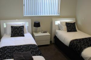 Motel24Seven and Apartments