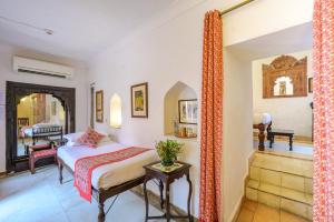 Neemrana Fort-Palace